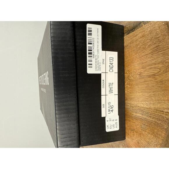 NIB Pretty Little Thing White Square Twisted Knot Lace Up Low Heeled Sandals - 6 - Picture 12 of 12